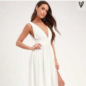 NWT Lulus white maxi dress